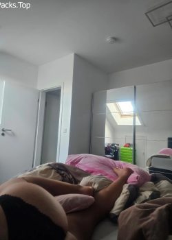 Mujer alemana con tremendas tetas 3