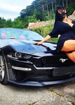 Vanessa y el mustang +ndues 6